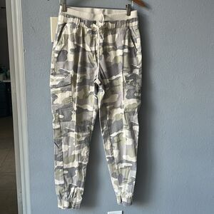 Streetwear Society Camo joggers